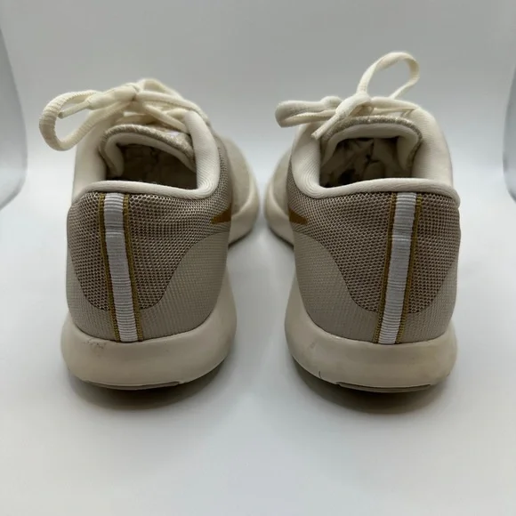 Nike Beige and Gold Lightweight Running Shoe - Picture 10 of 10